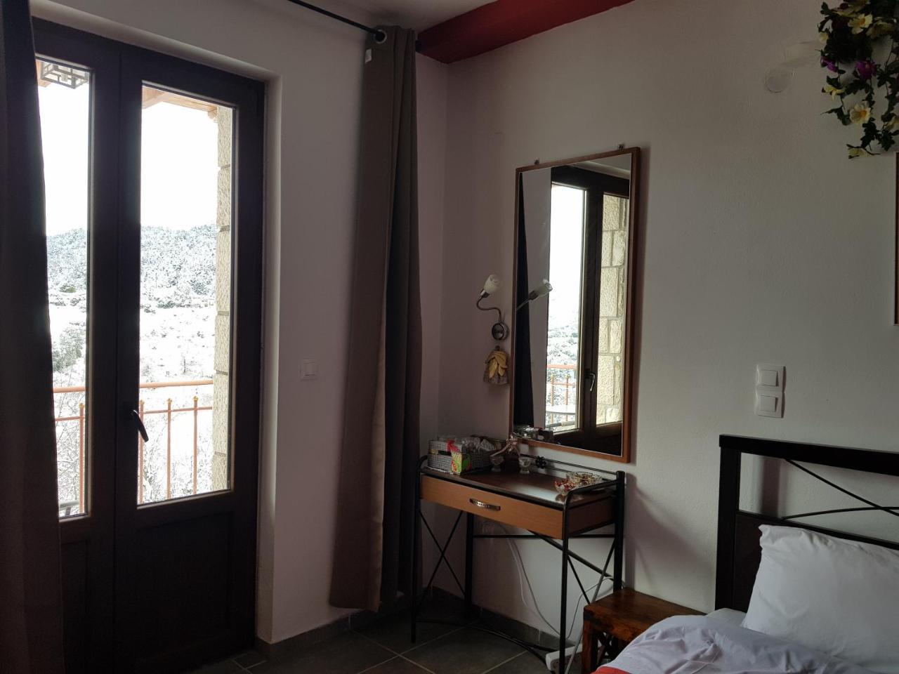 Petra & Elato Art Hotel Valtessiniko Eksteriør bilde
