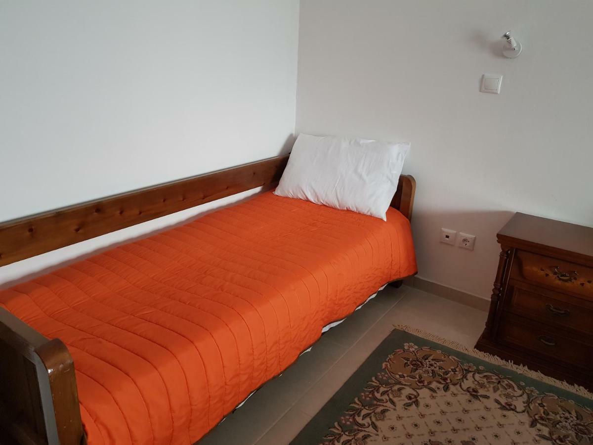 Petra & Elato Art Hotel Valtessiniko Eksteriør bilde