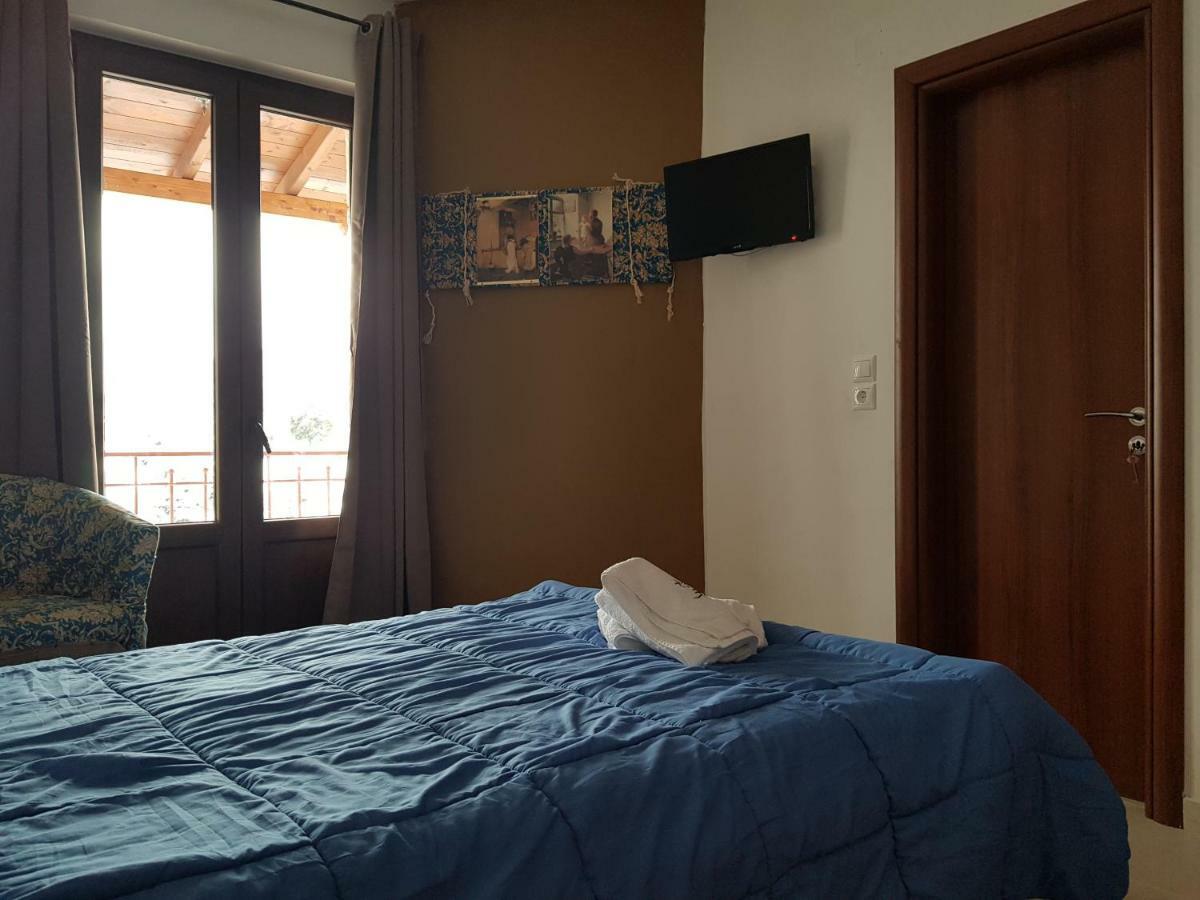 Petra & Elato Art Hotel Valtessiniko Eksteriør bilde